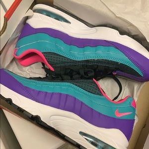 Colorful Air Max 🔥🔥🔥🔥 NWOT